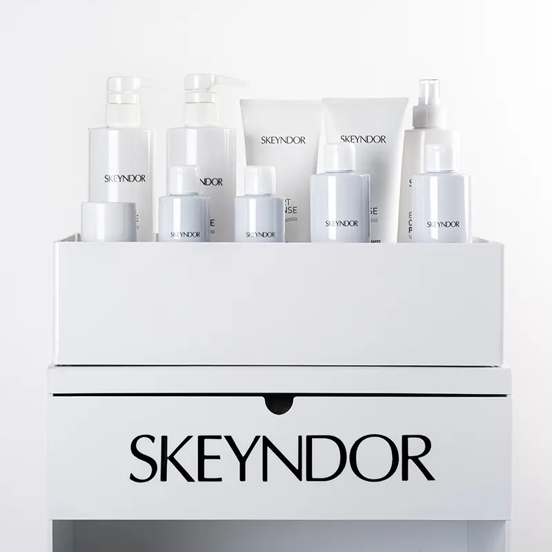 Productos profesionales Skeyndor Expert Cleanse Pro en cabina